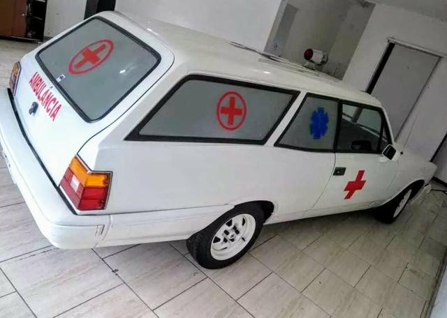 Caravan Ambulância - Foto 4