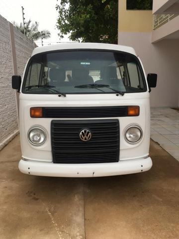 Vendo ou troco kombi 2009