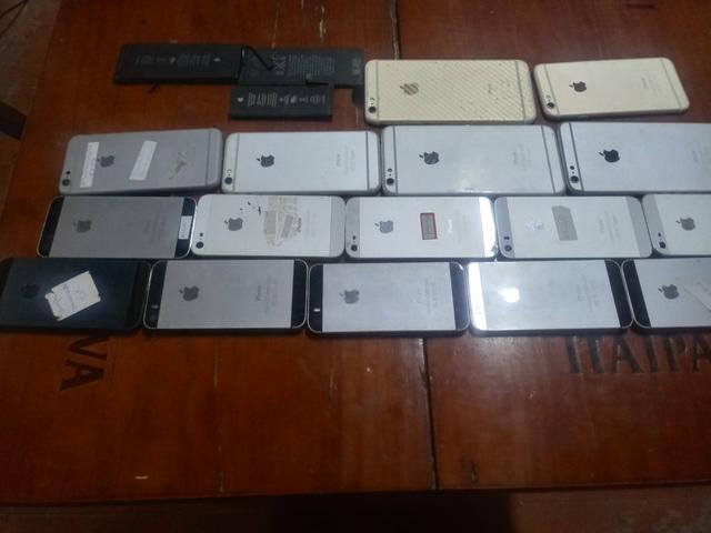 Vendo varias tampas bateria e carcaças originais do iphone