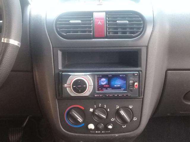 Corsa Sedã Premium 1.4 flex - 2005 - Foto 10