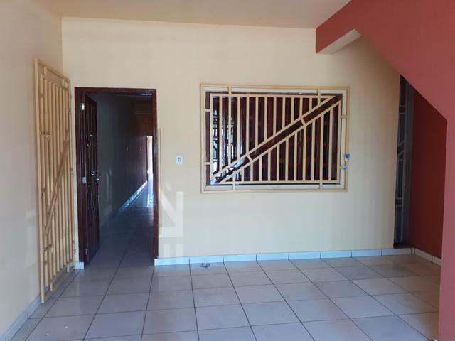 ALUGUEL | Casa no Centro à poucos metros da orla - Foto 4