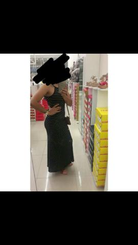 Vendo este vestido Ele estica e creio q veste até ao G - Foto 2