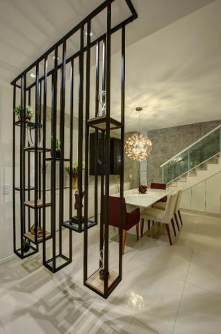 Linda casa Duplex em condomínio com 3 suítes projetada e Mobiliada - Foto 3