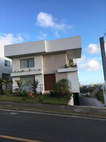 Incrível Casa 4/4, 460m², dois andares, em Alphaville II! Oportunidade única!