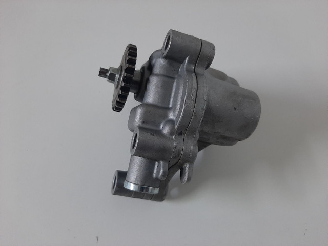 Bomba de óleo nissan versa 1.6 16V só mecanica s.m 8374