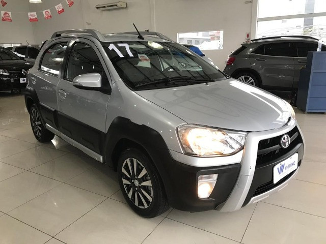 Toyota Etios Cross 1.6 2017 - Foto 7