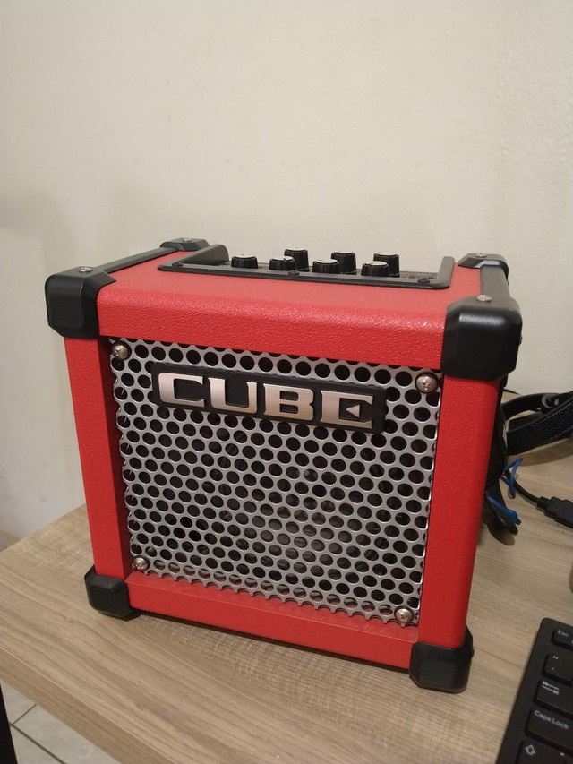 Amplificador Roland Cube 3W
