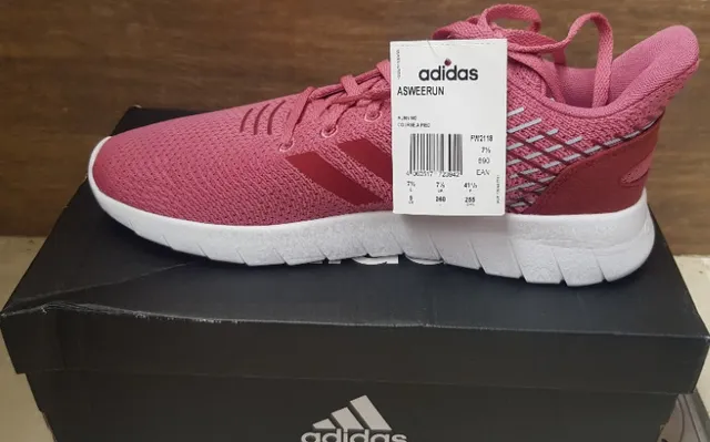 Vendo Adidas feminino Asweerun