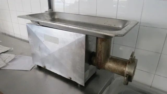 Moedor e picador de carne marca Caf  110v/220v   - Foto 4