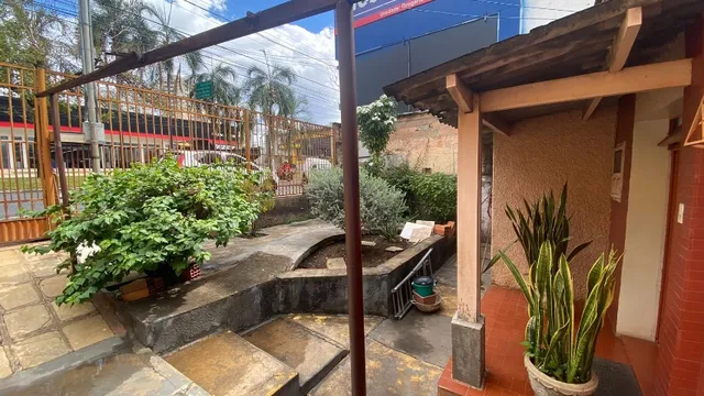 Casa/Lote comercial com 238m Setor Aeroporto _ Goiânia _ GO