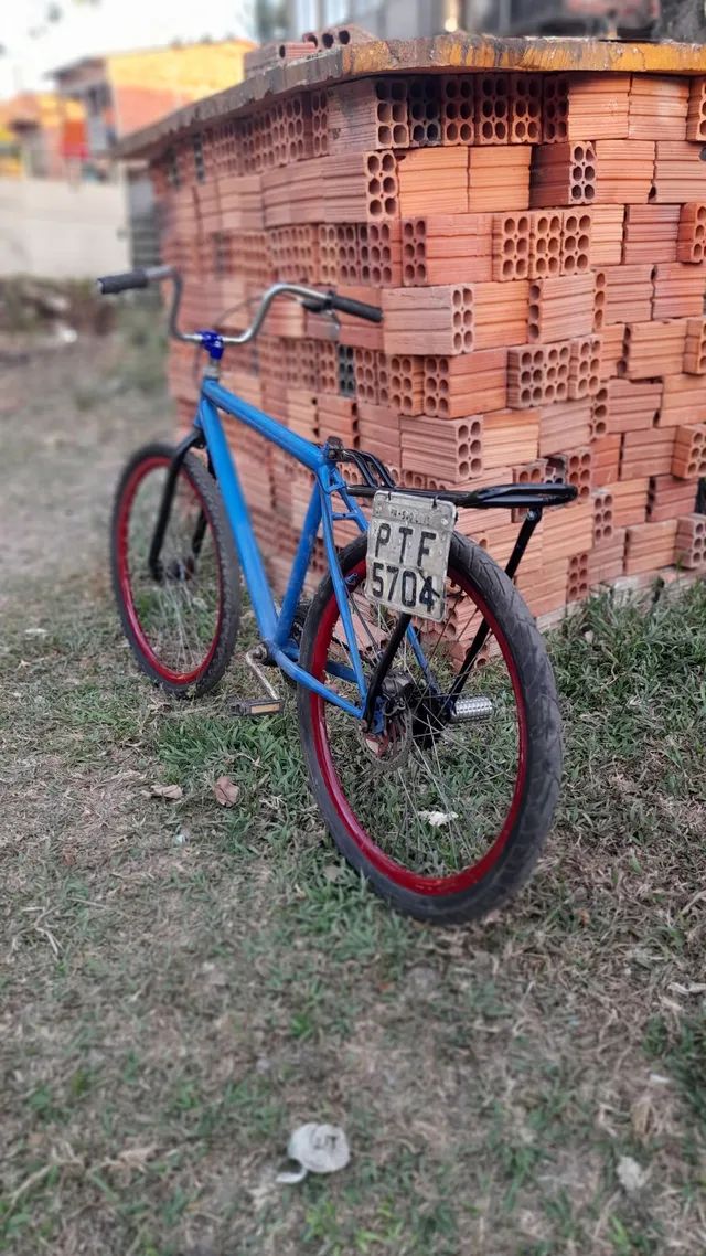 PEÇAS NOVA NA BIKE ARO 26 MONTADINHA (BOTEI 2 FREIO A DISCO) 