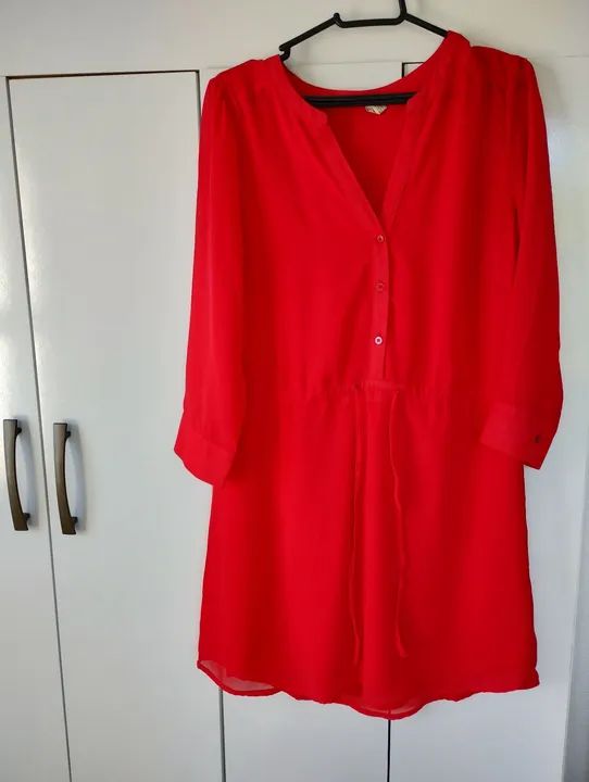 3 Vestidos tamanho P  - Foto 5