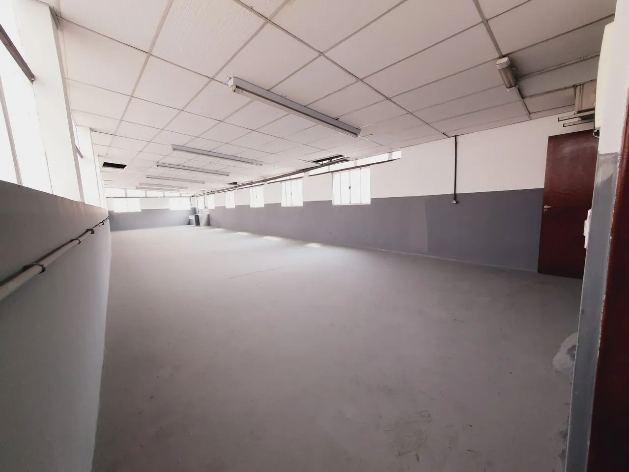 Galpão para locação com 220m² na Vila Formosa