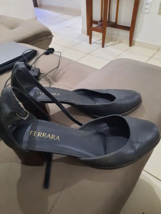 DESAPEGO Sandalia em couro legítimo n38