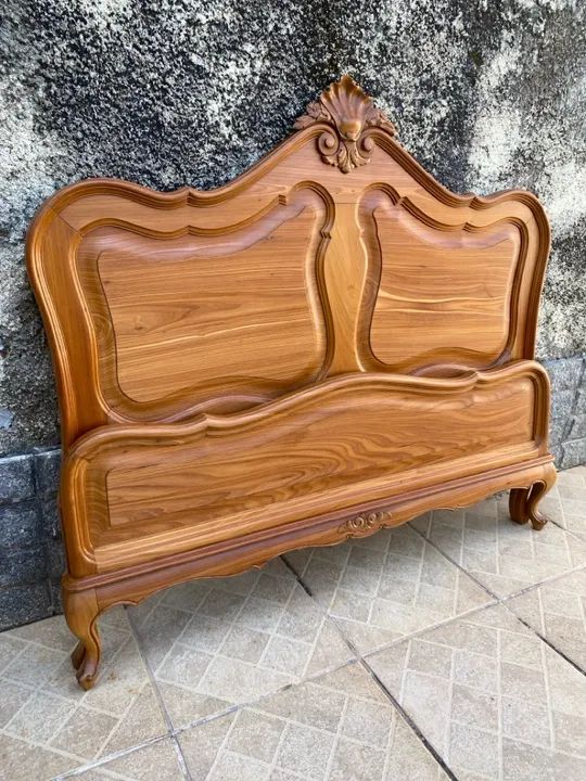 Cama e criados mudos chipandelle