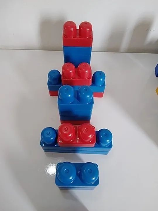 BLOCOS + ARGOLAS DIVERSAS DE BRINQUEDO - Foto 2