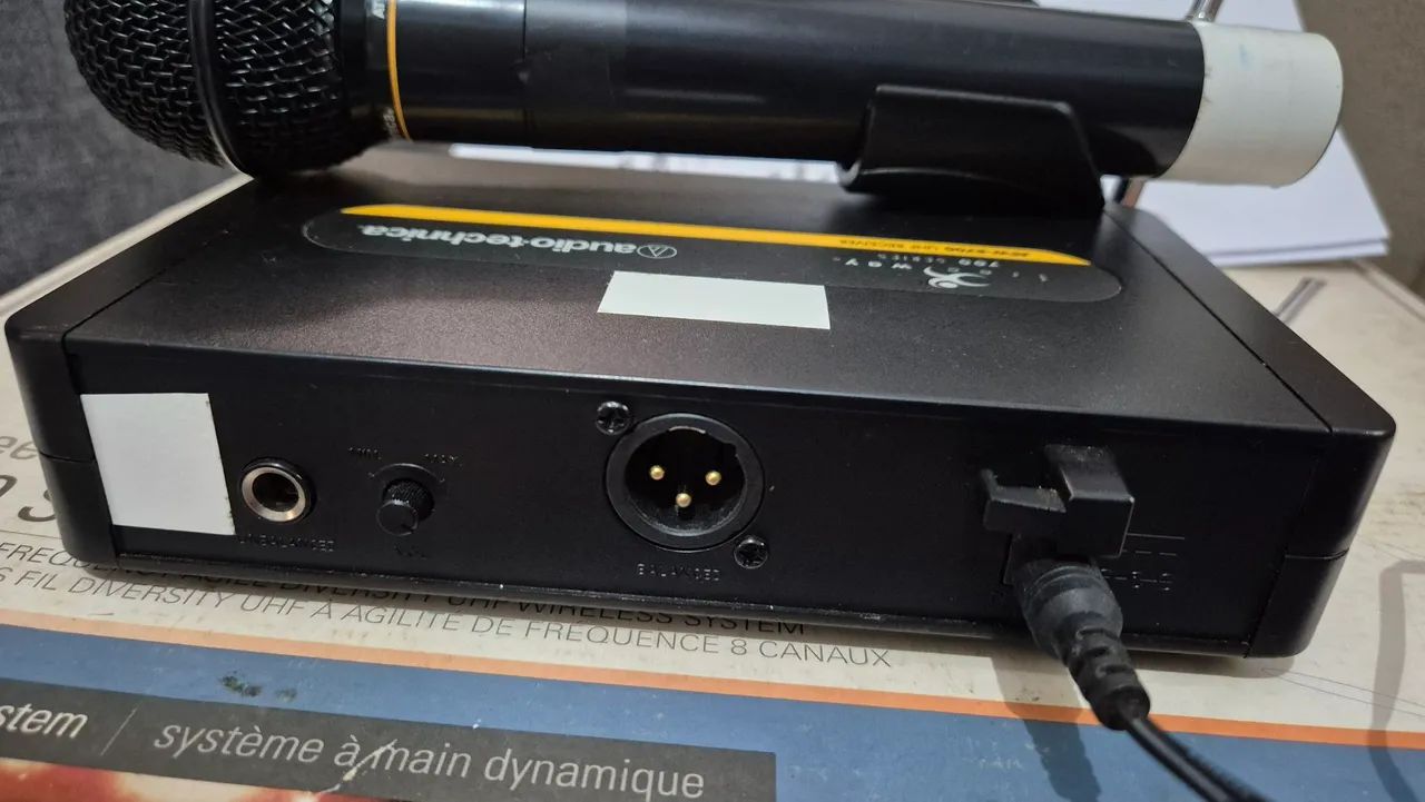 Microfone sem fio Audio Technica serie Atw R 700 - Foto 6