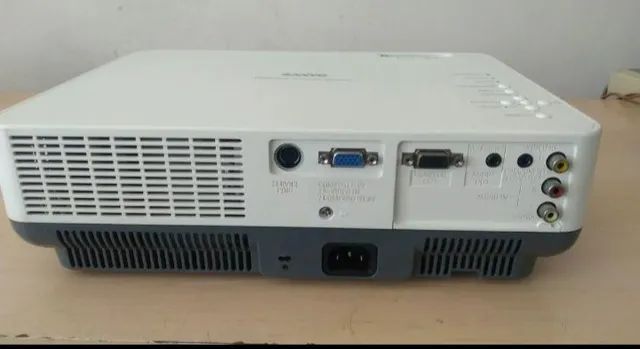 Projetor Sanyo  PLC- XW55 - Foto 3
