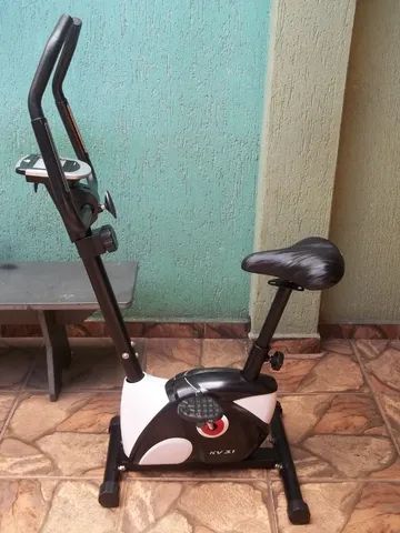 Ate 4x sem Juros - Bicicleta Ergométrica Magnética Vertical Kikos - Super Conservada 