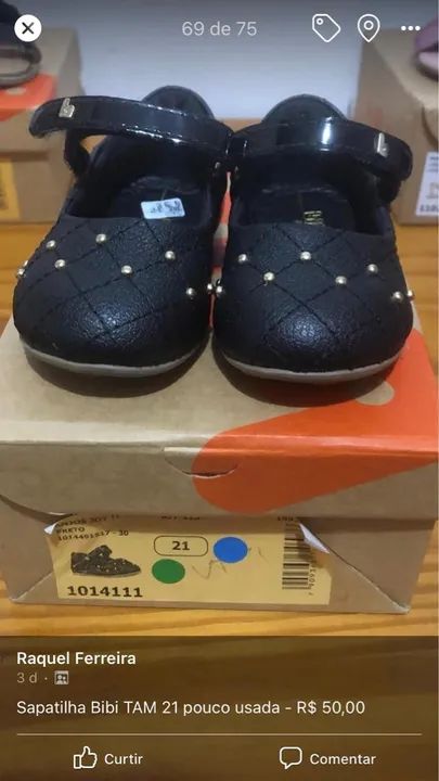 Sapatinho Infantil Bibi Feminino Preto com Detalhes Dourados Tamanho 21 - Foto 2