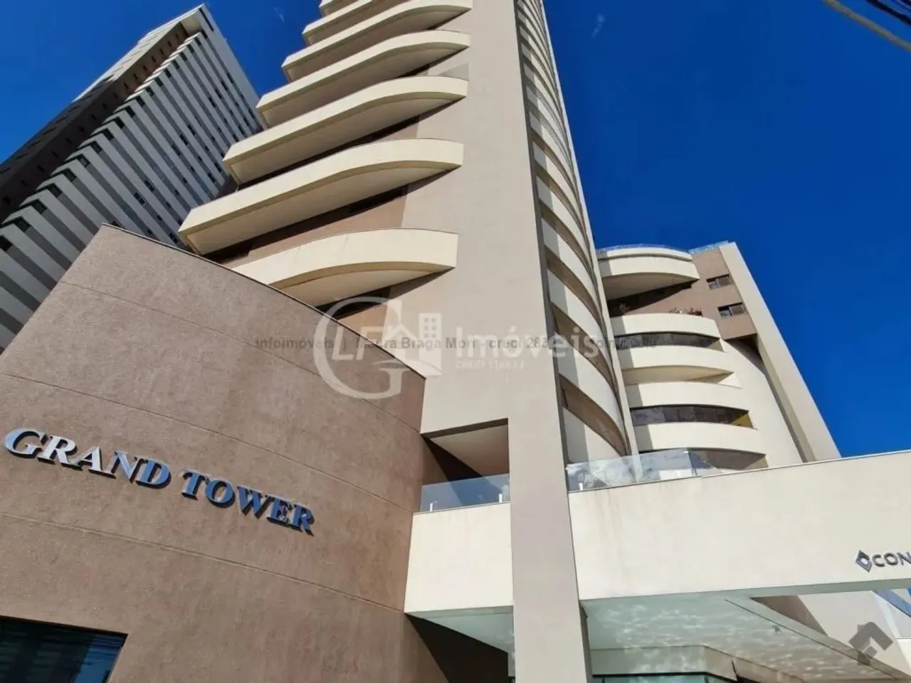 Apartamento à venda em Campo Grande-MS no bairro Royal Park: 2 quartos, 1 suíte, 2 salas,