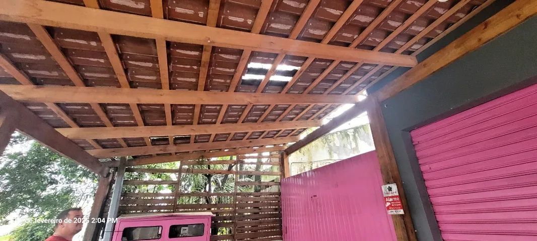 PERGOLADO COM TELHADO PORTUGUES BEGE ESMALTADO