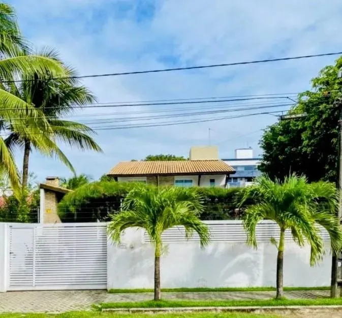 Casa para Venda em Cabedelo, Camboinha, 4 dormitórios, 4 suítes, 5 banheiros, 3 vagas