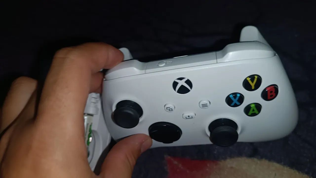 Selling Xbox Series S controller (WITH DRIFT)64313242264706121
