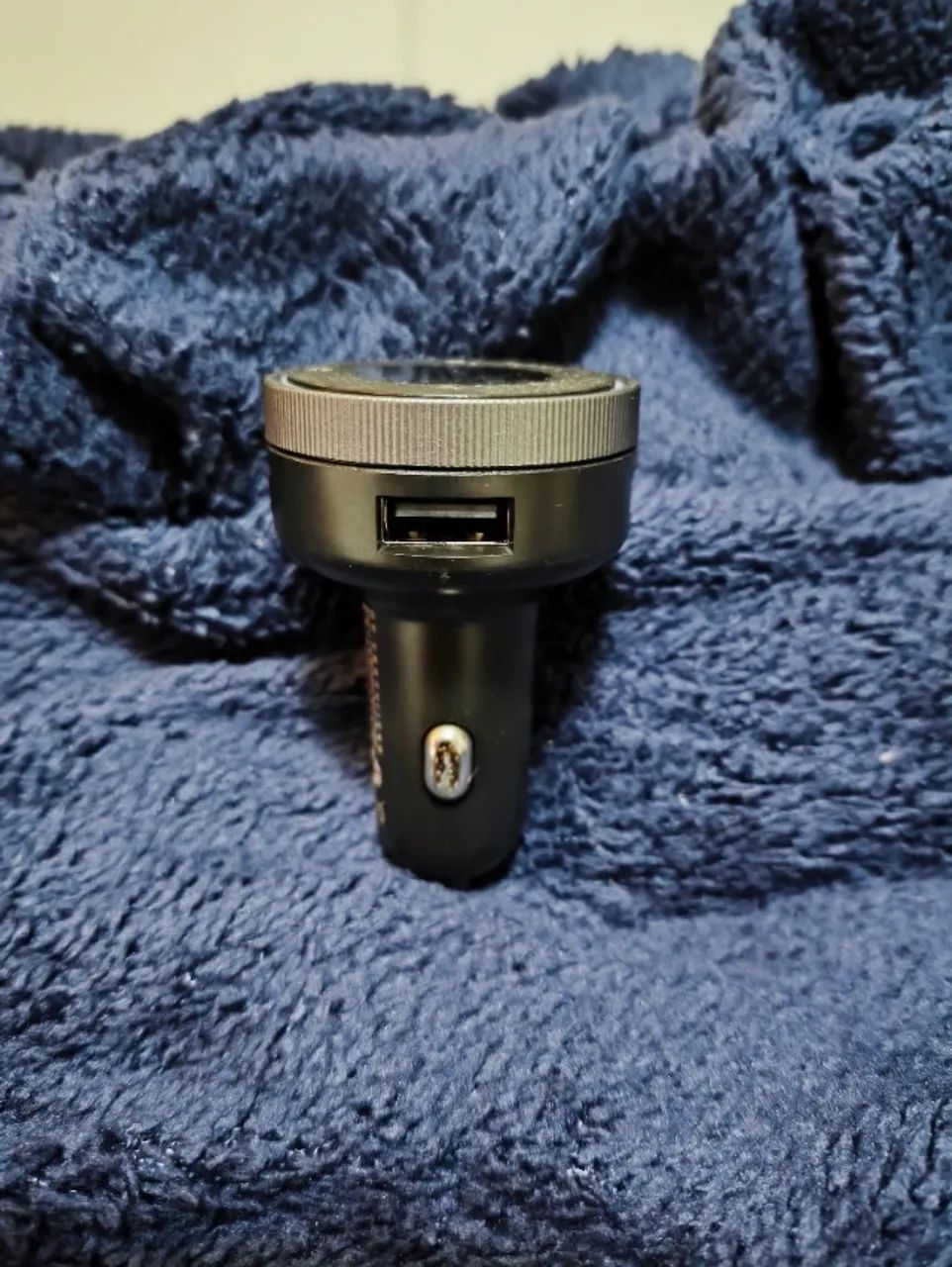 Carregador USB Baseus para carro com Bluetooth e Display - Foto 3