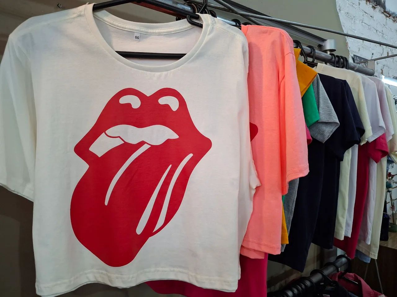 Rolling Stones, Guns n Roses. Kiss, black Sabbath, aerosmith, Queen, sex pistols, iron 