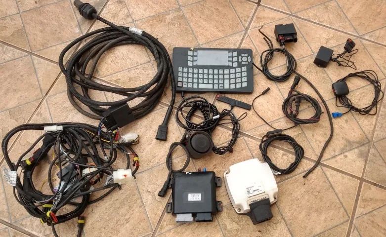 Rastreador Onix Sat / Trucks Control Completo  - Foto 3