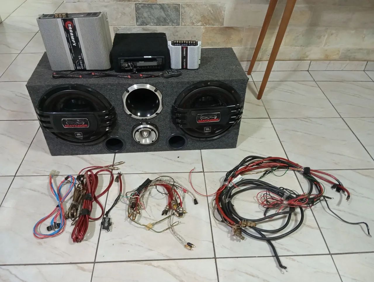 Caixa de som64220039867778125