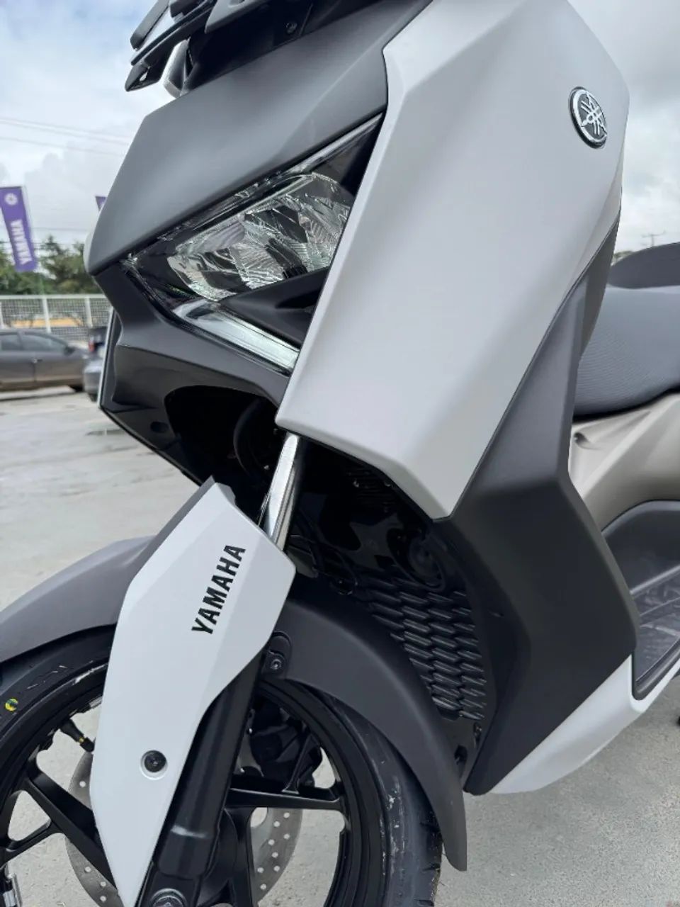 YAMAHA XMAX 300 CONNECTED 26/26  - Foto 4
