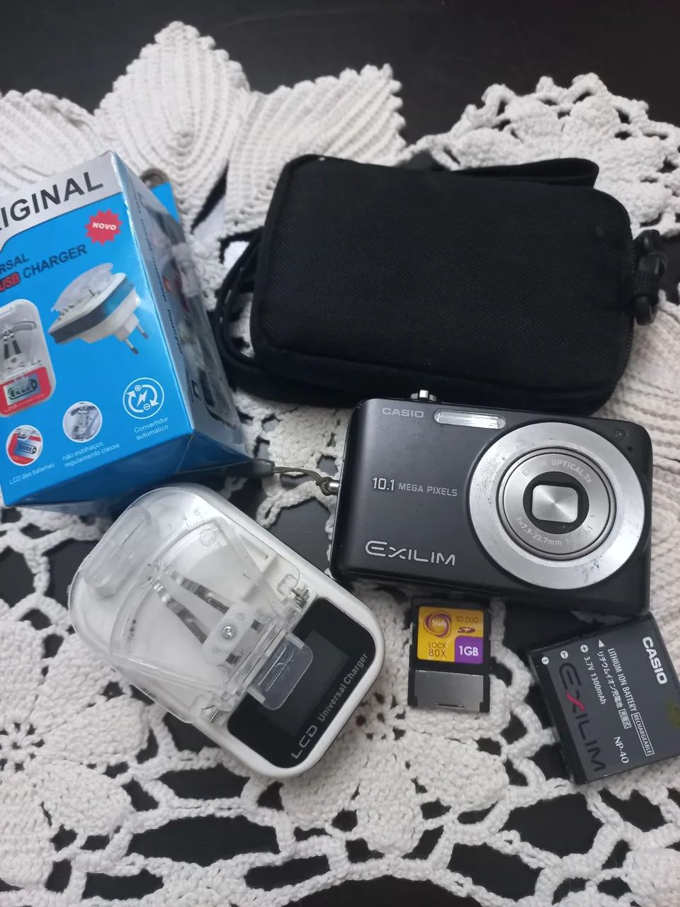 Camera digital Casio Exilm 10.1 megapixels 