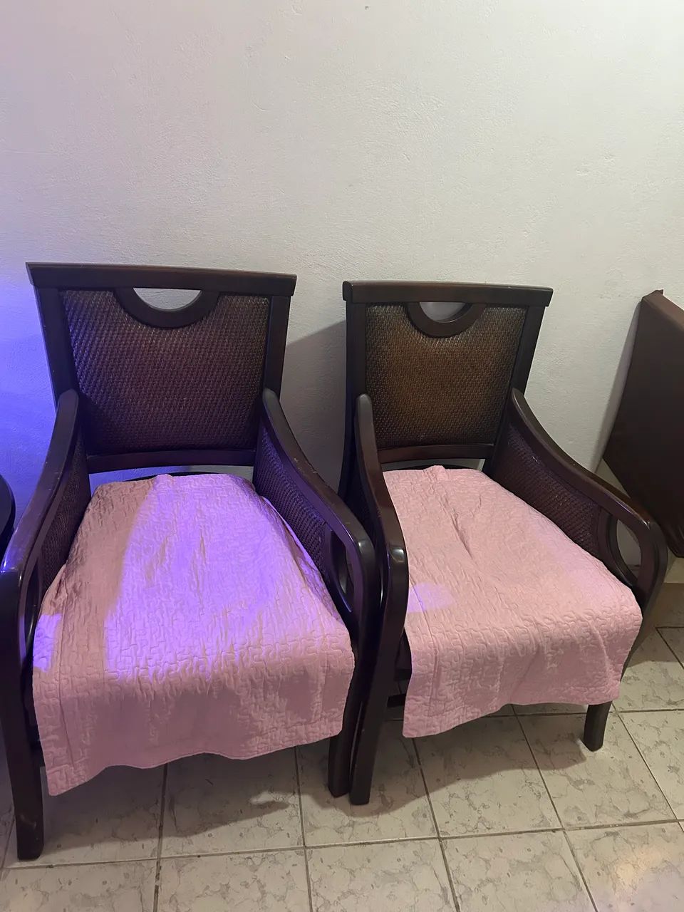Poltronas em madeira maciça  - Foto 3