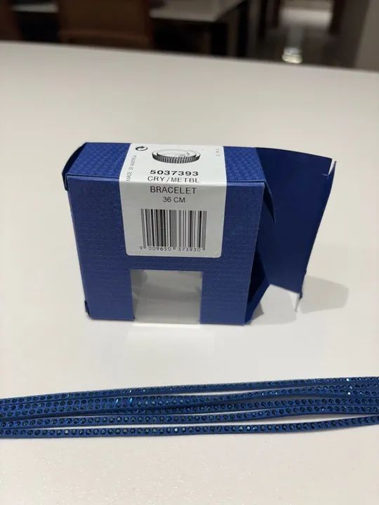 Swarovski - Pulseira de couro azul com cristais - Foto 4