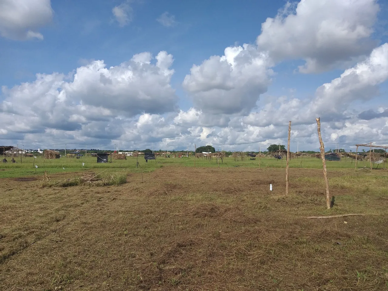 Vendo ou troco dois lotes no lindalma soares, região da santa Maria!
