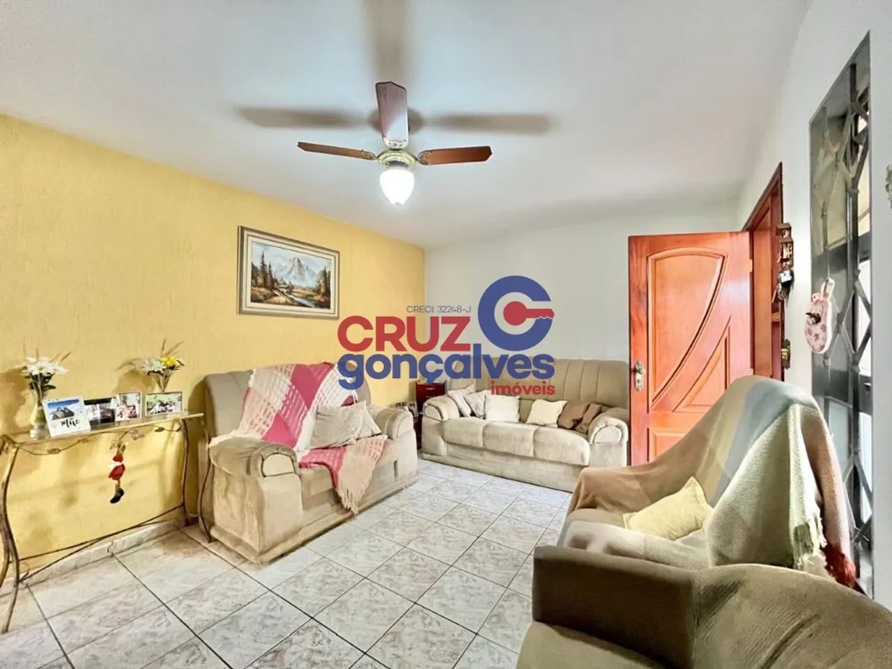 Casa à venda no Arco-Íris (Cecap), Rio Claro: 03 dormitórios e 4 garagens!