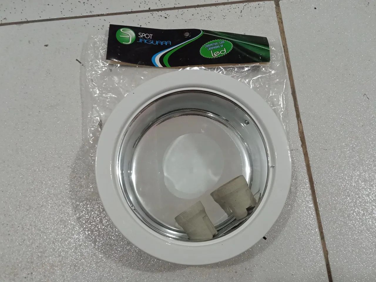 Luminária de Embutir com Vidro 2 Lâmpadas <br><br>Lâmpadas - Foto 4