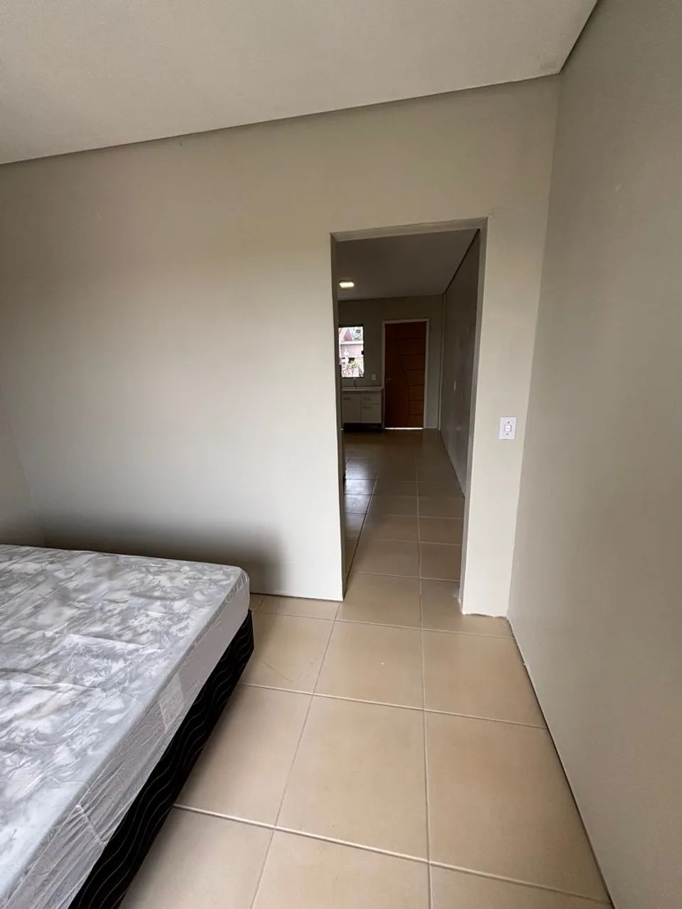 Kitinet mobiliada com água luz e internet  - Foto 3