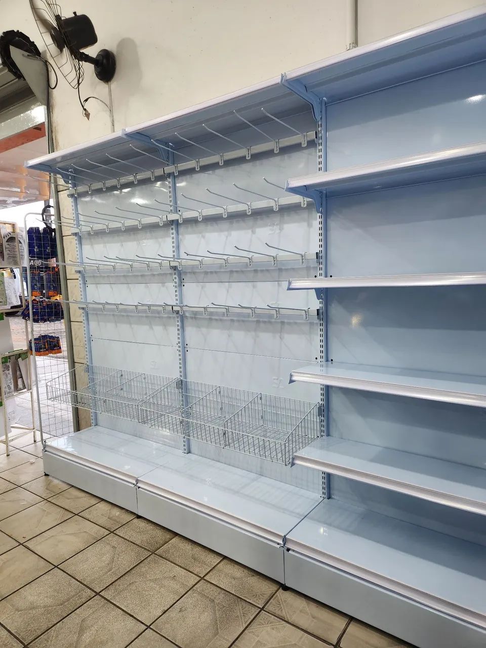 Prateleiras para loja - Foto 3