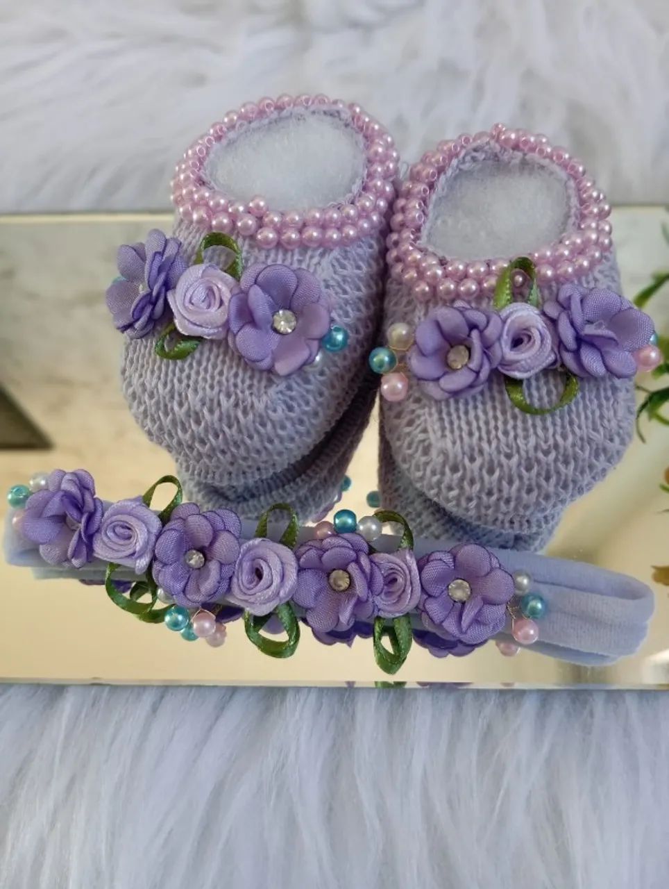 KIT SAPATINHOS E TIARAS ARTESANAIS SUPER LUXO MENINAS - Foto 5