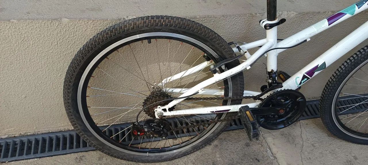 Bicicleta Aro 24 Caloi Ceci - Foto 4