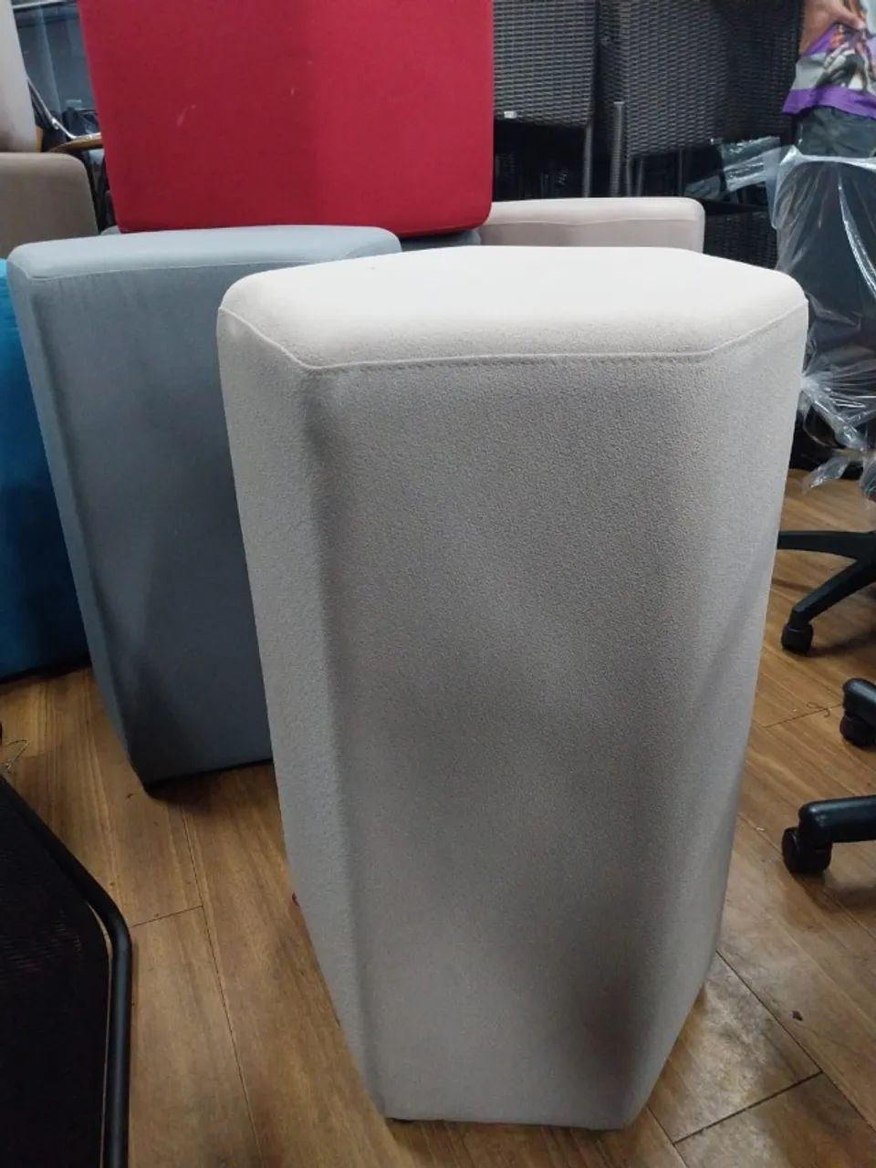 Puff Alto para escritório - Cinza  - Foto 4