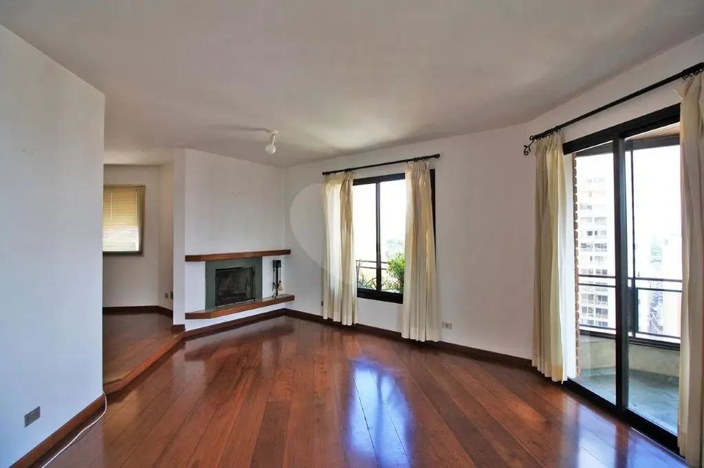 Apartamento com 3 quartos à venda ou para locação em Vila Madalena - SP
