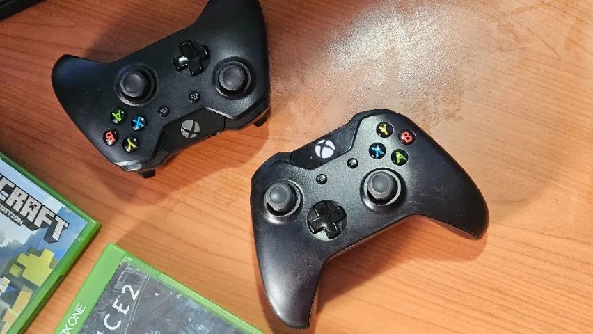 Xbox One + 2 Controles + Kinect + 4 Jogos - Foto 5