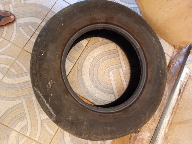 Pneu aro 13
