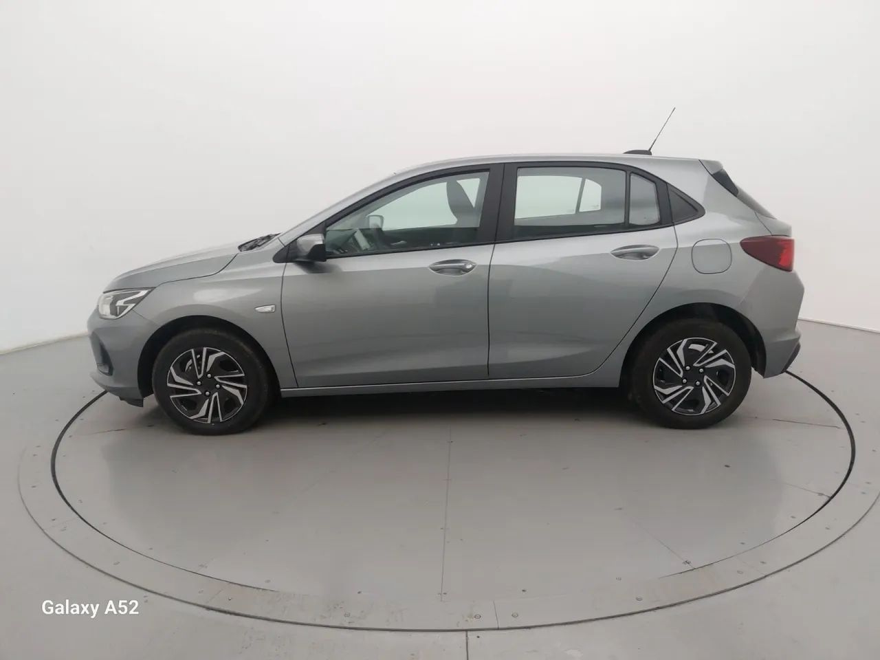 Chevrolet Onix Hatch LT 1.0 12V TB Flex Mec. 4P, foto 2 de 18