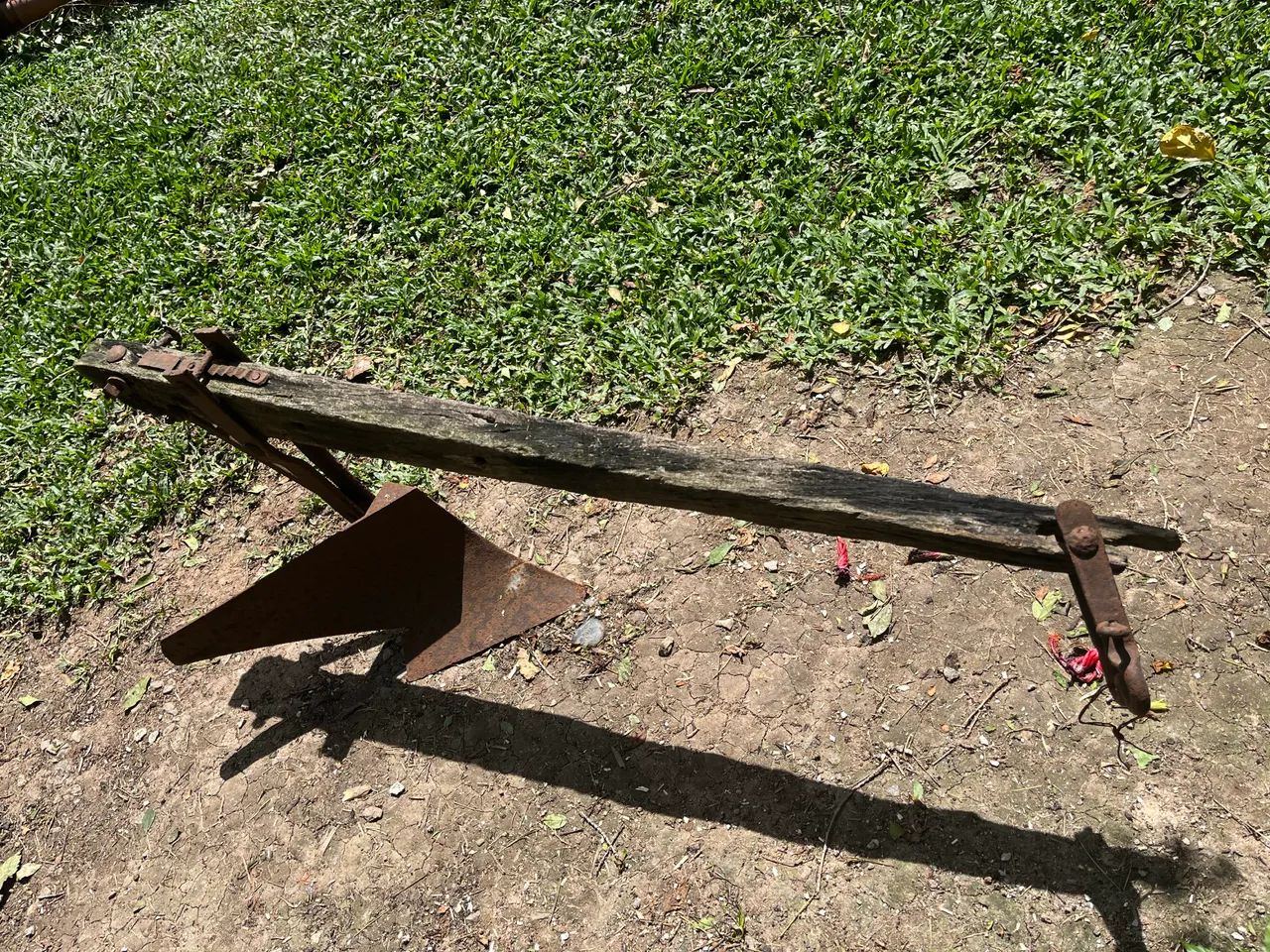 arado de aiveca antigo, - Foto 3