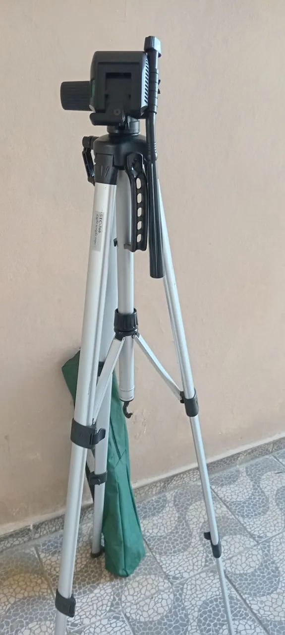 Tripé para Câmera - Leve e Ajustável - Foto 3